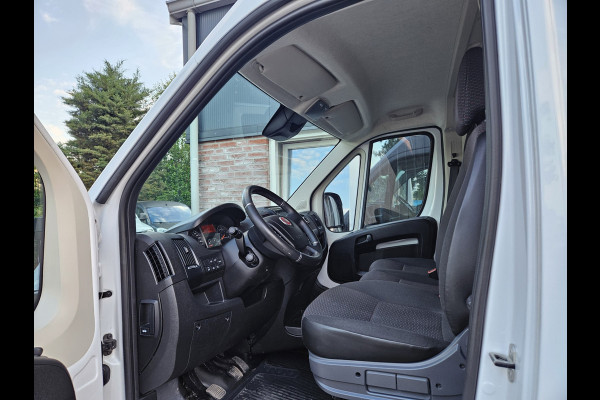 Fiat Ducato 30 2.2 MultiJet L2H2 Trekhaak! Camera! Carplay! Dealer Onderhouden! Airco/Clima! Cruise Control!