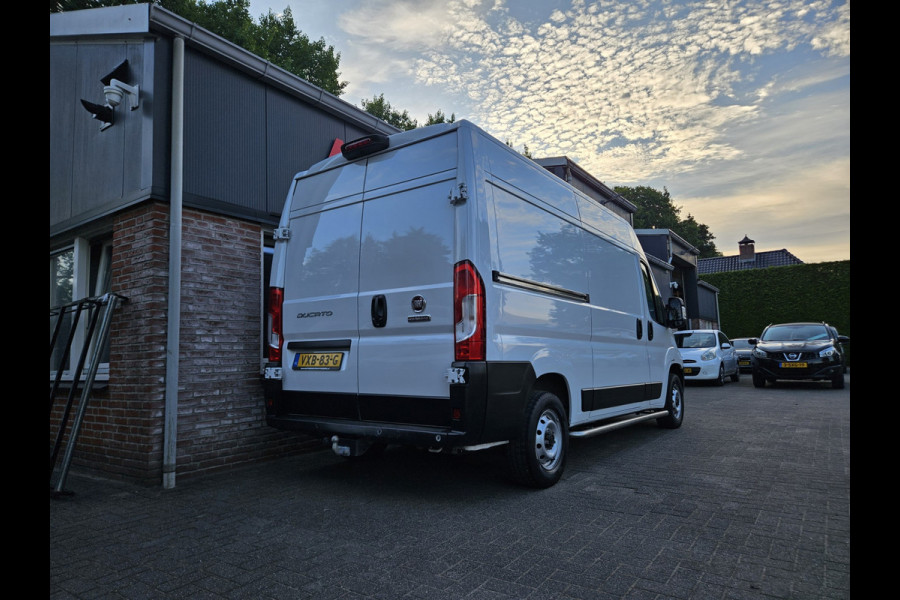 Fiat Ducato 30 2.2 MultiJet L2H2 Trekhaak! Camera! Carplay! Dealer Onderhouden! Airco/Clima! Cruise Control!