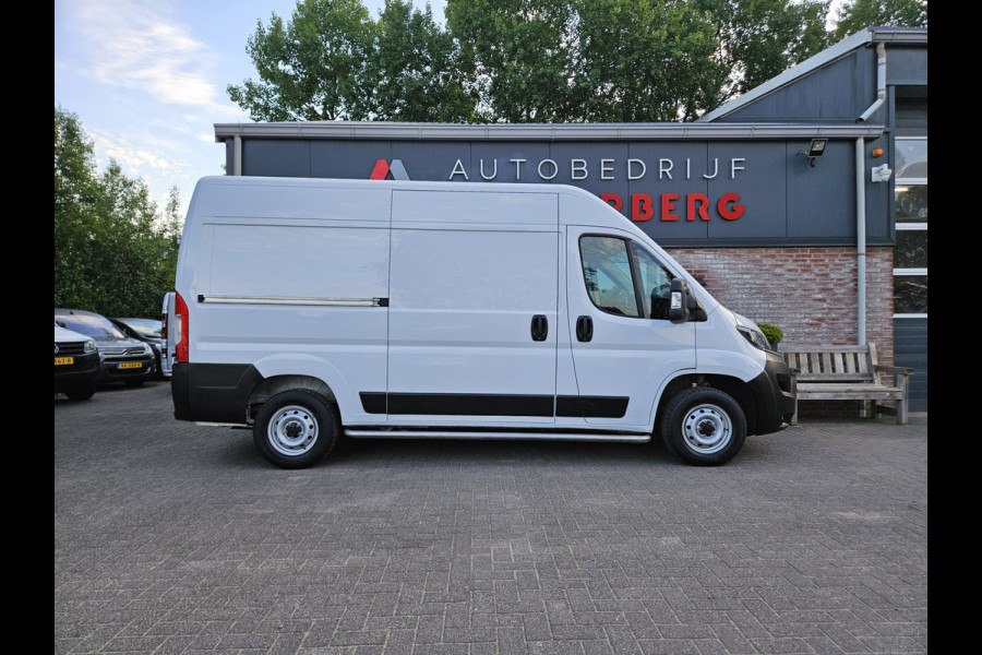 Fiat Ducato 30 2.2 MultiJet L2H2 Trekhaak! Camera! Carplay! Dealer Onderhouden! Airco/Clima! Cruise Control!