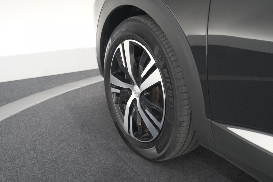 Peugeot 3008 1.6 HYbrid 225 GT | Panoramadak | Adaptieve Cruise Control | Dodehoekdetectie | Camera