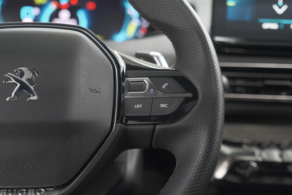 Peugeot 3008 1.6 HYbrid 225 GT | Panoramadak | Adaptieve Cruise Control | Dodehoekdetectie | Camera