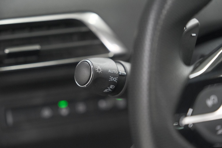 Peugeot 3008 1.6 HYbrid 225 GT | Panoramadak | Adaptieve Cruise Control | Dodehoekdetectie | Camera