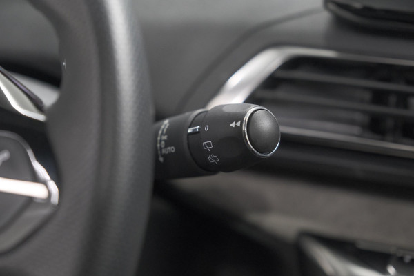 Peugeot 3008 1.6 HYbrid 225 GT | Panoramadak | Adaptieve Cruise Control | Dodehoekdetectie | Camera