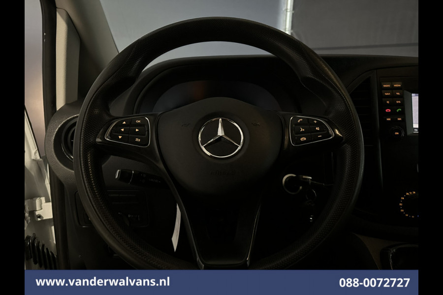 Mercedes-Benz Vito 114 CDI 136pk L2H1 Euro6 Airco | Navigatie | Camera | LM Velgen Cruisecontrol, Bumper in de kleur, Parkeersensoren, Achterklep, Stoelverwarming, Bijrijdersbank, Inrichting
