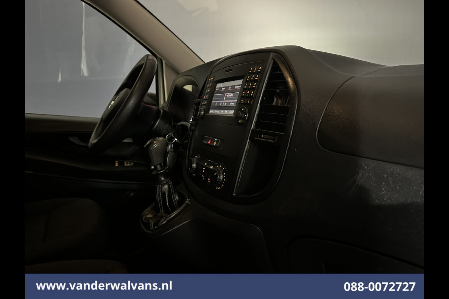 Mercedes-Benz Vito 114 CDI 136pk L2H1 Euro6 Airco | Navigatie | Camera | LM Velgen Cruisecontrol, Bumper in de kleur, Parkeersensoren, Achterklep, Stoelverwarming, Bijrijdersbank, Inrichting