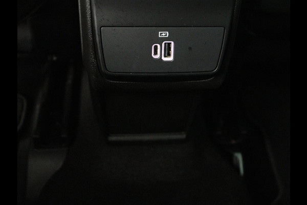 Alfa Romeo Tonale 1.3T PHEV Veloce 280PK Aut. Half Leder | Navi | DAB | Camera | Virtual Display | Navi | Carplay | Trekhaak | Climate Control | Stoelverwarming | Stuurverwarming
