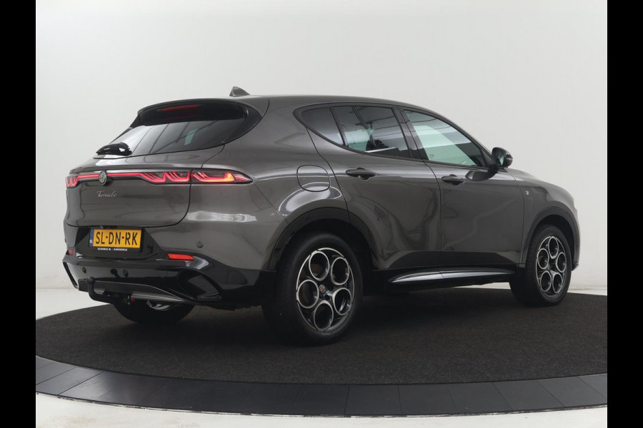 Alfa Romeo Tonale 1.3T PHEV Veloce 280PK Aut. Half Leder | Navi | DAB | Camera | Virtual Display | Navi | Carplay | Trekhaak | Climate Control | Stoelverwarming | Stuurverwarming