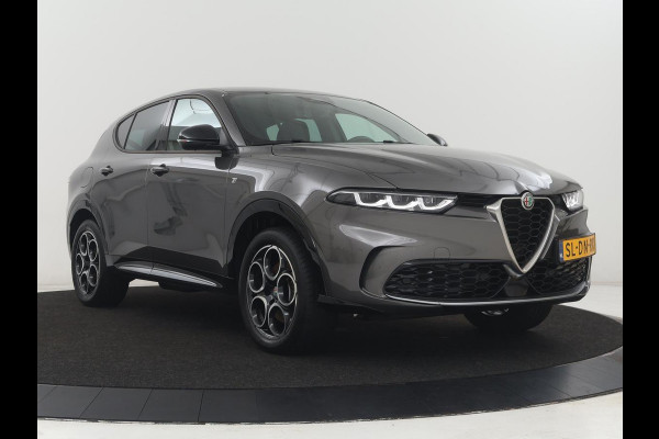Alfa Romeo Tonale 1.3T PHEV Veloce 280PK Aut. Half Leder | Navi | DAB | Camera | Virtual Display | Navi | Carplay | Trekhaak | Climate Control | Stoelverwarming | Stuurverwarming
