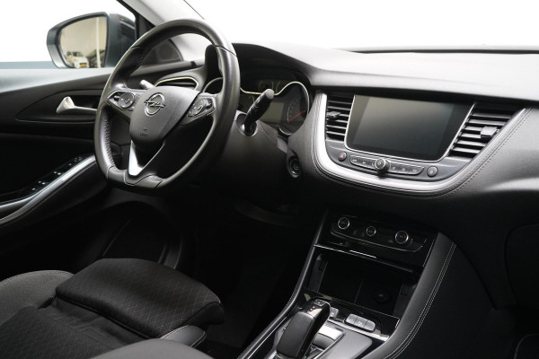 Opel Grandland X 1.6 Turbo Hybrid Business Elegance | Blind-Spot | 360 camera | Stoelverwarming | Sportstoelen | Trekhaak | Carplay