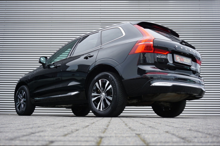 Volvo XC60 350PK T6 AWD CORE PHEV | PANO | SUPER LUXE | CLIMATEPACK