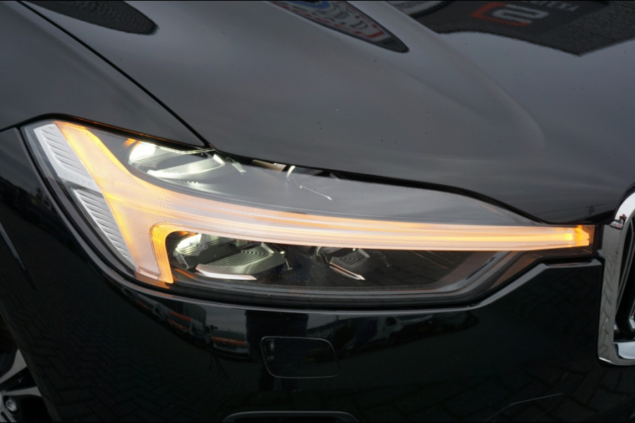 Volvo XC60 350PK T6 AWD CORE PHEV | PANO | SUPER LUXE | CLIMATEPACK