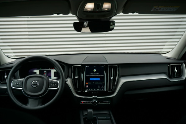 Volvo XC60 350PK T6 AWD CORE PHEV | PANO | SUPER LUXE | CLIMATEPACK