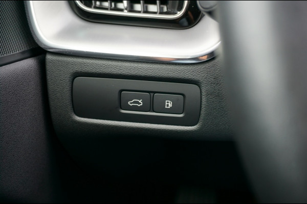 Volvo XC60 350PK T6 AWD CORE PHEV | PANO | SUPER LUXE | CLIMATEPACK