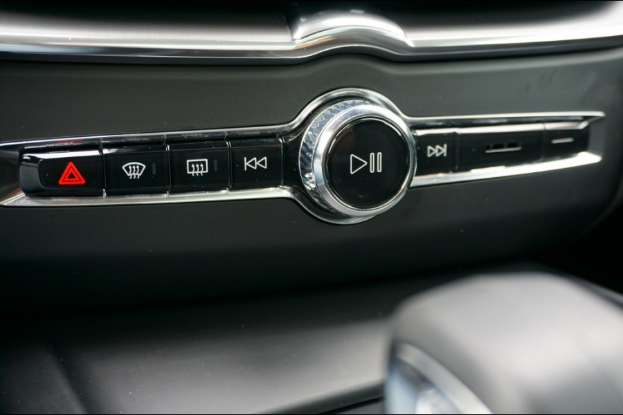 Volvo XC60 350PK T6 AWD CORE PHEV | PANO | SUPER LUXE | CLIMATEPACK