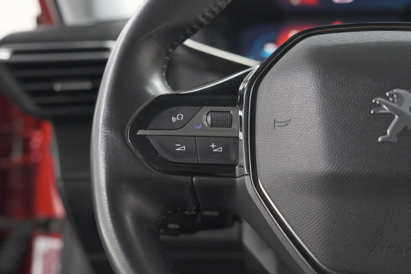 Peugeot 2008 PureTech 130 Allure | Camera | Adaptieve Cruise Control | Navigatie | Parkeersensoren