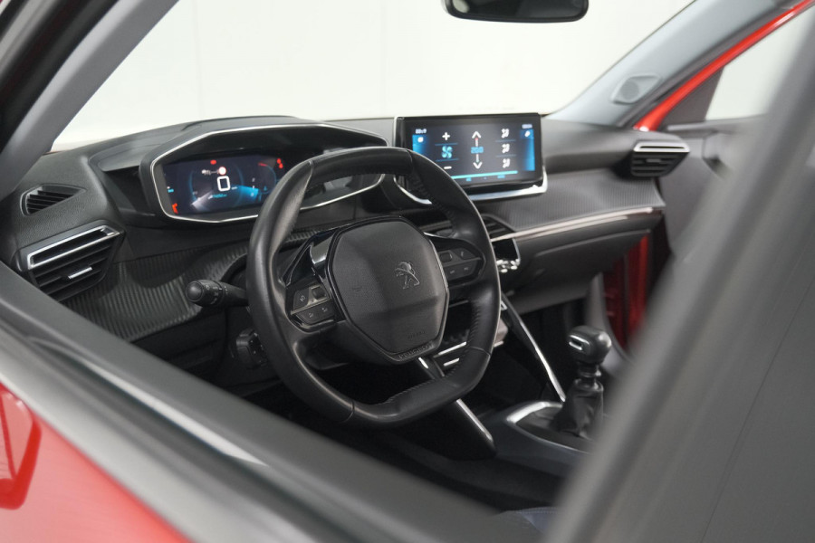 Peugeot 2008 PureTech 130 Allure | Camera | Adaptieve Cruise Control | Navigatie | Parkeersensoren