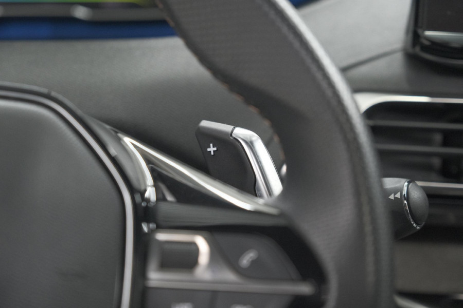 Peugeot 3008 1.6 HYbrid 225 GT Black Pack | Panoramadak | 360 Camera | Elektronische Kofferklep | Adaptieve Cruise Control