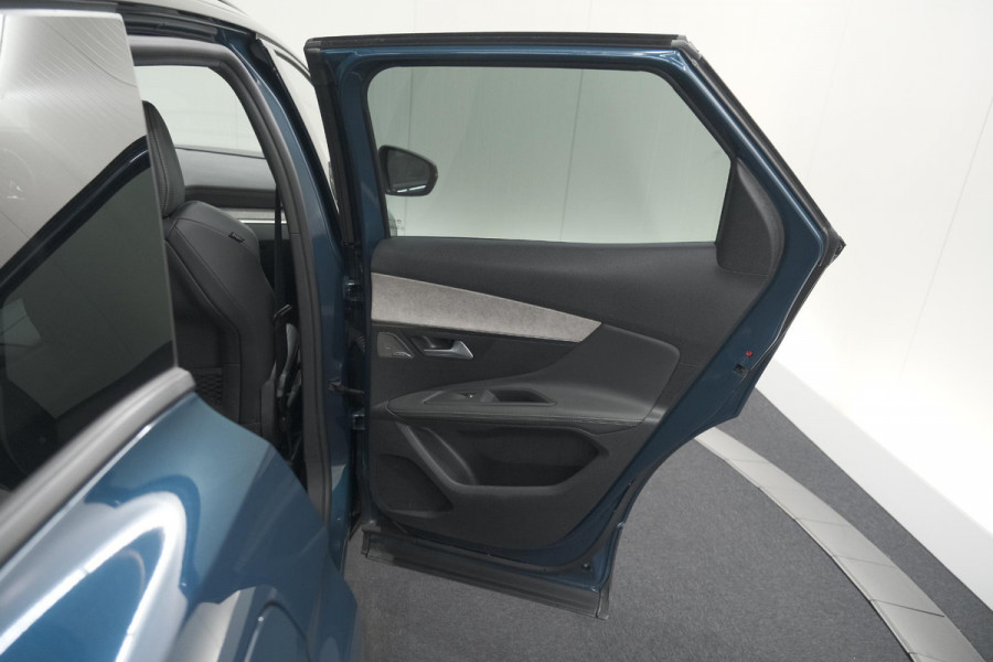 Peugeot 3008 1.6 HYbrid 225 GT Black Pack | Panoramadak | 360 Camera | Elektronische Kofferklep | Adaptieve Cruise Control