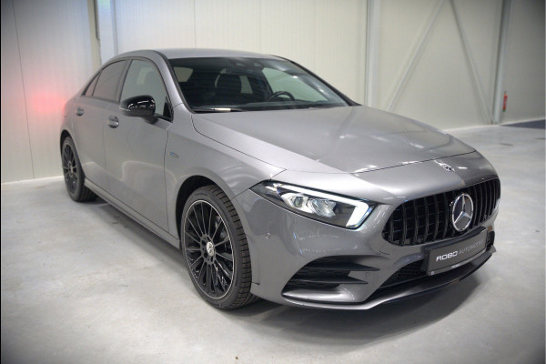 Mercedes-Benz A-Klasse 250 e Business Solution AMG Limited | Stoelverwarming | Camera | Ambiance Verlichting | Keyless | Apple Carplay | Navigatie | Cruise Control | SOH 94,32%