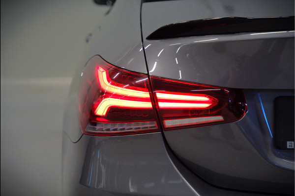 Mercedes-Benz A-Klasse 250 e Business Solution AMG Limited | Stoelverwarming | Camera | Ambiance Verlichting | Keyless | Apple Carplay | Navigatie | Cruise Control | SOH 94,32%