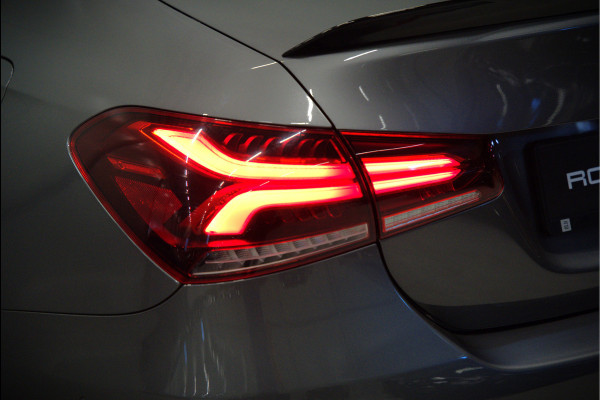 Mercedes-Benz A-Klasse 250 e Business Solution AMG Limited | Stoelverwarming | Camera | Ambiance Verlichting | Keyless | Apple Carplay | Navigatie | Cruise Control | SOH 94,32%
