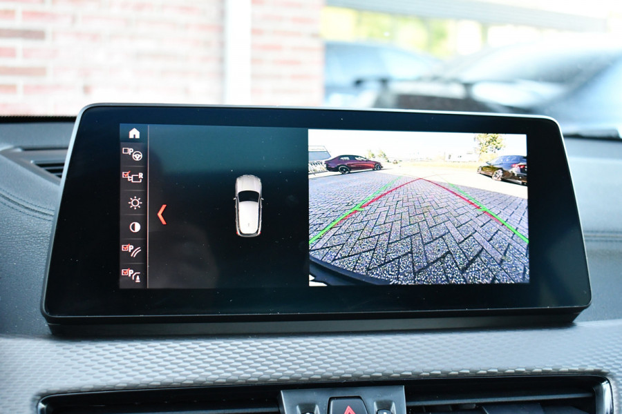 BMW X2 xDrive25e M-Sport Pano HUD El-zetels Camera Carplay 19inch