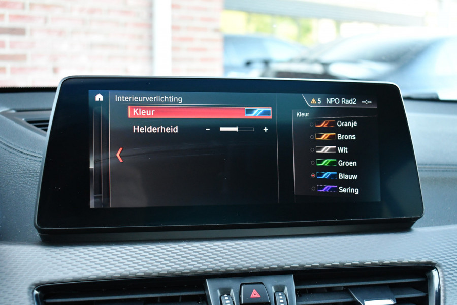 BMW X2 xDrive25e M-Sport Pano HUD El-zetels Camera Carplay 19inch