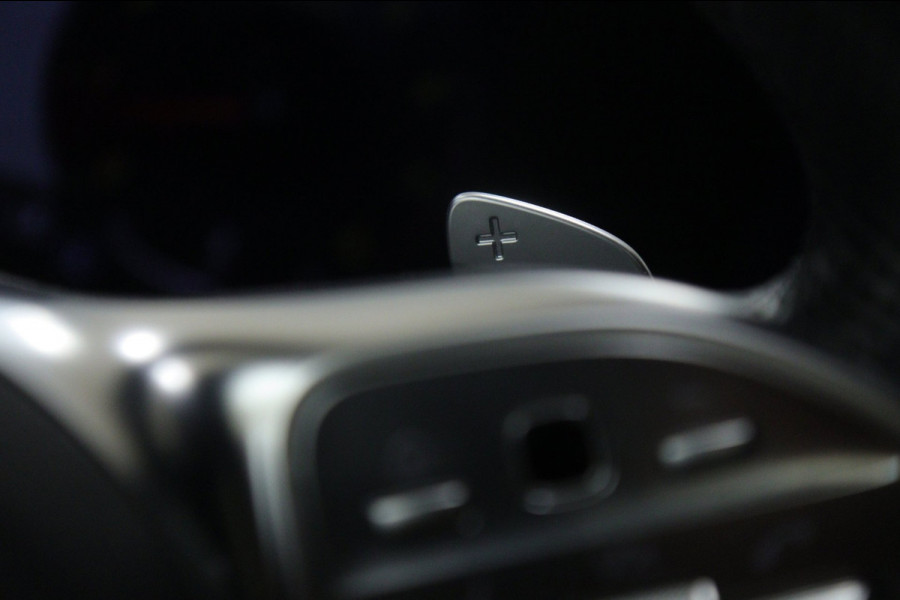 Mercedes-Benz A-Klasse 250 AMG Line PANO/CARPLAY/SFEER/ACC/CAM/VOL