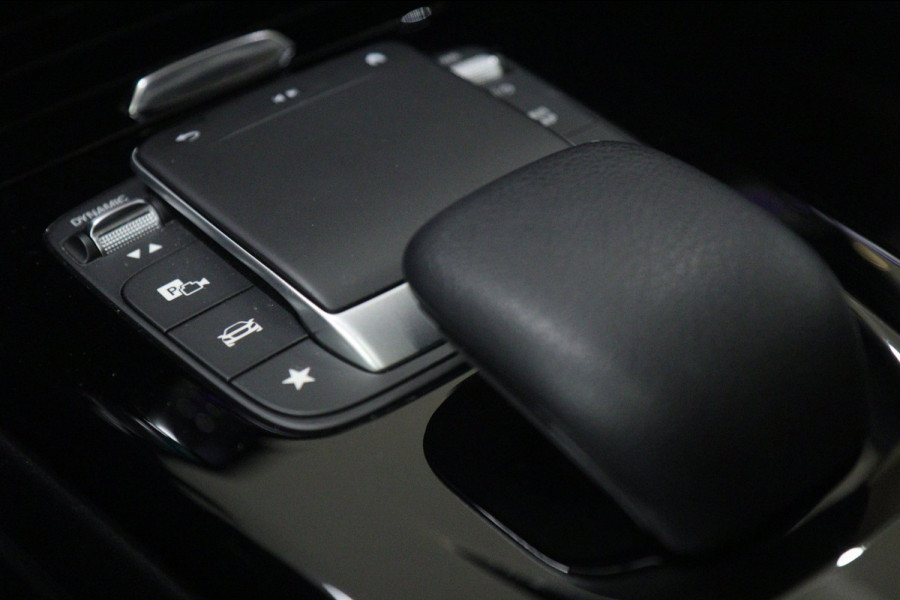 Mercedes-Benz A-Klasse 250 AMG Line PANO/CARPLAY/SFEER/ACC/CAM/VOL