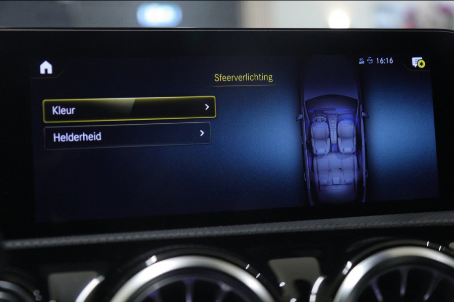 Mercedes-Benz A-Klasse 250 AMG Line PANO/CARPLAY/SFEER/ACC/CAM/VOL
