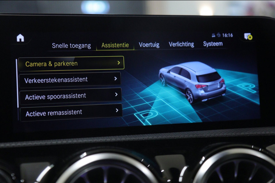 Mercedes-Benz A-Klasse 250 AMG Line PANO/CARPLAY/SFEER/ACC/CAM/VOL
