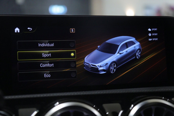 Mercedes-Benz A-Klasse 250 AMG Line PANO/CARPLAY/SFEER/ACC/CAM/VOL