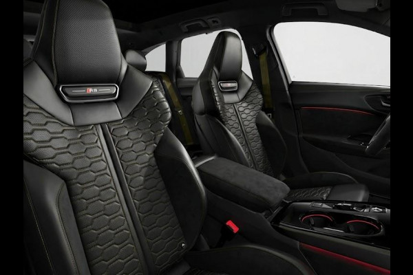 Audi RS5 Avant e-hybrid 470 kW / 639 pk | Audi Sportpakket | Panorama-glasdak | Head-up display | B&O Premium soundsysteem |