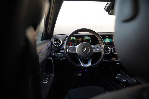 Mercedes-Benz A-Klasse 250 e Business Solution AMG Limited | Stoelverwarming | Camera | Ambiance Verlichting | Keyless | Apple Carplay | Navigatie | Cruise Control | SOH 94,32%