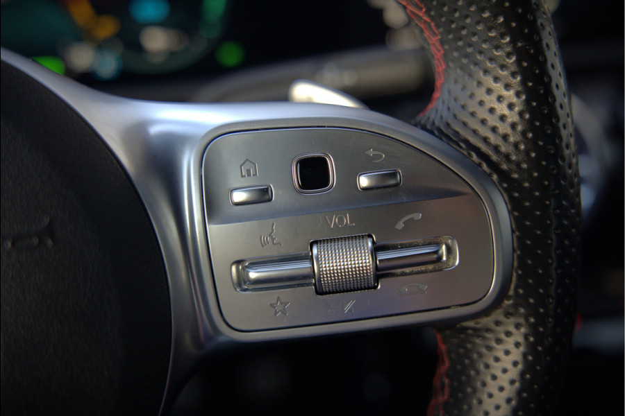 Mercedes-Benz A-Klasse 250 e Business Solution AMG Limited | Stoelverwarming | Camera | Ambiance Verlichting | Keyless | Apple Carplay | Navigatie | Cruise Control | SOH 94,32%