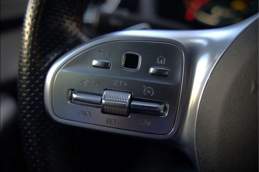 Mercedes-Benz A-Klasse 250 e Business Solution AMG Limited | Stoelverwarming | Camera | Ambiance Verlichting | Keyless | Apple Carplay | Navigatie | Cruise Control | SOH 94,32%