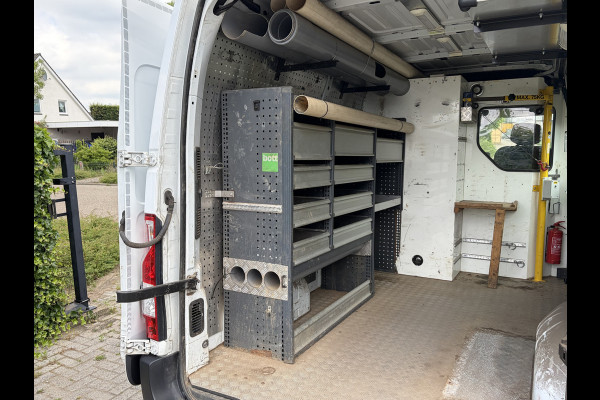 Renault Master T35 2.3 dCi 130PK Euro6 L2H2 ✓ navigatie ✓ camera ✓ inrichting ✓ trekhaak