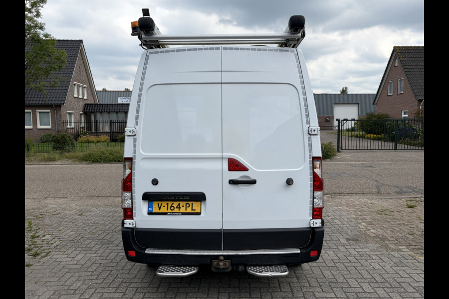 Renault Master T35 2.3 dCi 130PK Euro6 L2H2 ✓ navigatie ✓ camera ✓ inrichting ✓ trekhaak