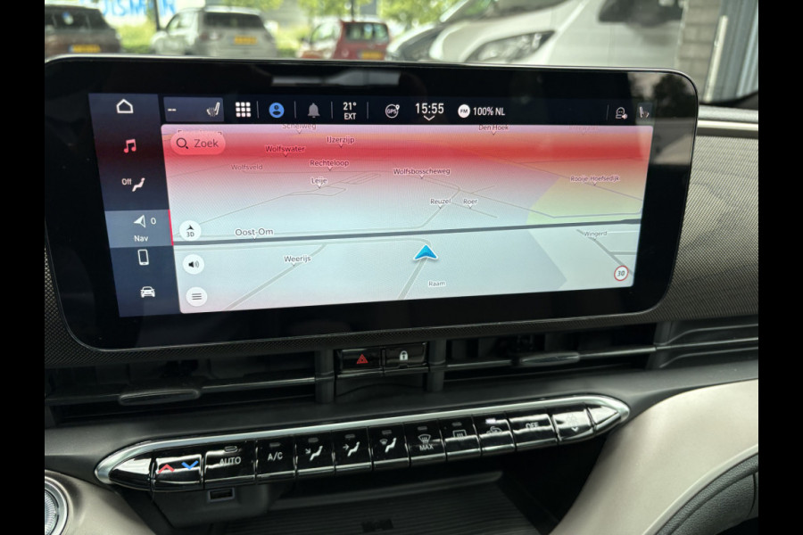 Fiat 500 Giorgio Armani Edition 42 kWh Achteruitrijcamera - Airco - Apple carplay - Navigatie - Parkeersensoren - Draadloze telefoonlader - Panoramadak - Stoelverwarming - Licht metalen velgen 17 inch - Led verlichting Bluetooth - dodehoek detector - Elektrische ramen - Extra getint glas achter - Keyless start - lederen bekleding - Stuur multifunctioneel