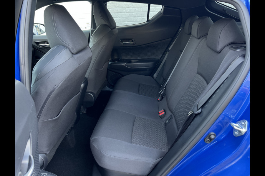 Toyota C-HR 2.0 Hybrid Team D | ACC | CarPlay | Camera | Keyless | 18 inch