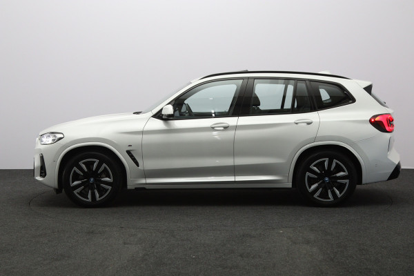 BMW iX3 High Executive 80 kWh 293 PK, SOH 98 %, Panoramadak, Leder, Adap. Cruise Control, Camera