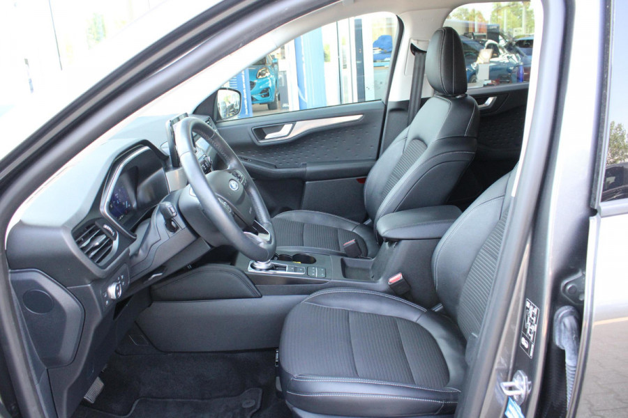 Ford Kuga 2.5 PHEV Titanium X | Wegklapbare trekhaak | Winter Pack | Adaptive cruise control | Dodehoeksesoren | Half leder | Bang&Olufsen