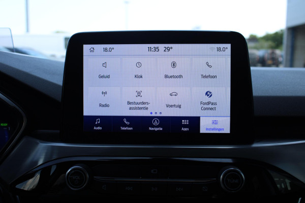 Ford Kuga 2.5 PHEV Titanium X | Wegklapbare trekhaak | Winter Pack | Adaptive cruise control | Dodehoeksesoren | Half leder | Bang&Olufsen