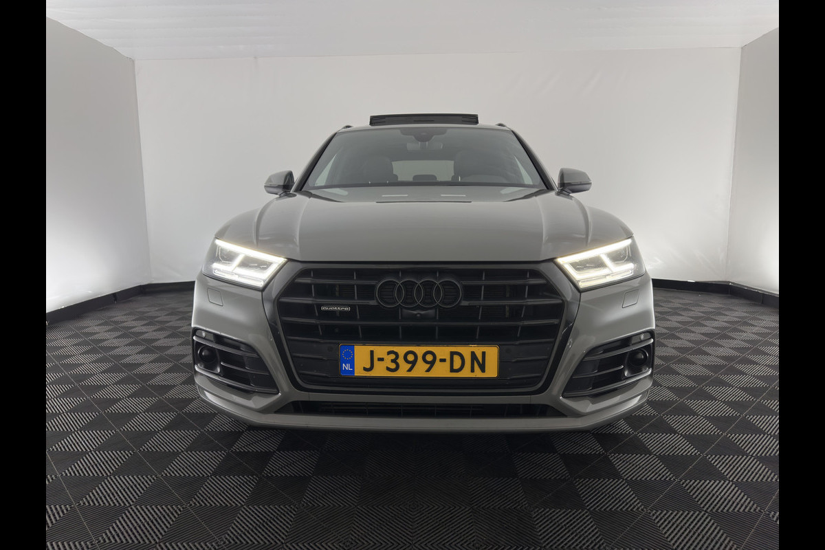Audi Q5 55 TFSI S-Line Competition Quattro (Plug-In) Aut. *PANO | LEATHER | FULL-LED | HEATED-SPORTSEATS | KEYLESS | CAMERA | NAVI-FULLMAP | PRIVACY-GLASS | DIGI-COCKPIT | CRUISE-ADPAPTIVE | DAB | 21"ALU*