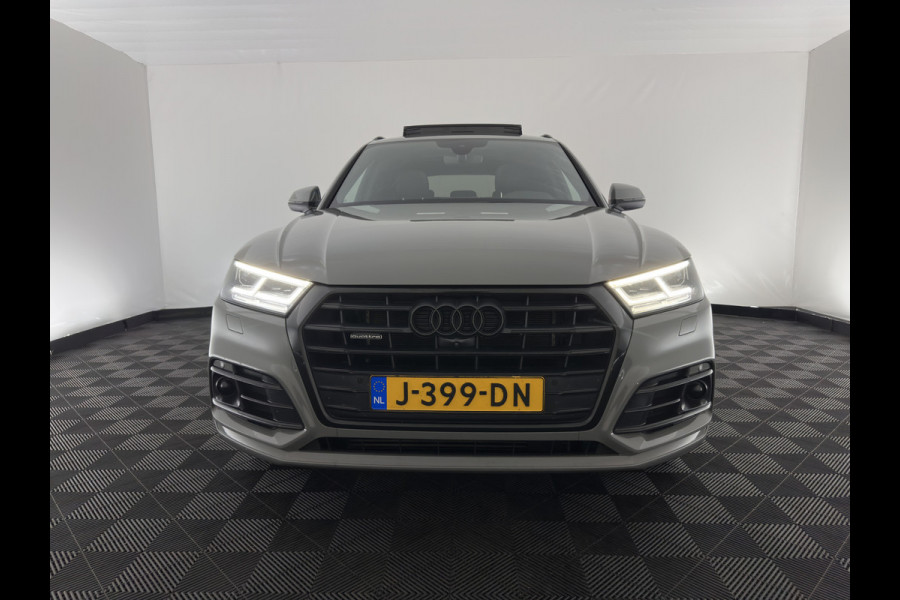 Audi Q5 55 TFSI S-Line Competition Quattro (Plug-In) Aut. *PANO | LEATHER | FULL-LED | HEATED-SPORTSEATS | KEYLESS | CAMERA | NAVI-FULLMAP | PRIVACY-GLASS | DIGI-COCKPIT | CRUISE-ADPAPTIVE | DAB | 21"ALU*