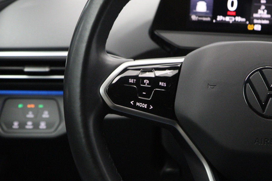 Volkswagen ID.4 First 77 kWh 204 PK, SOH 90 %, Trekhaak, LED, Leder-Alcantara, Carplay, 360 Camera