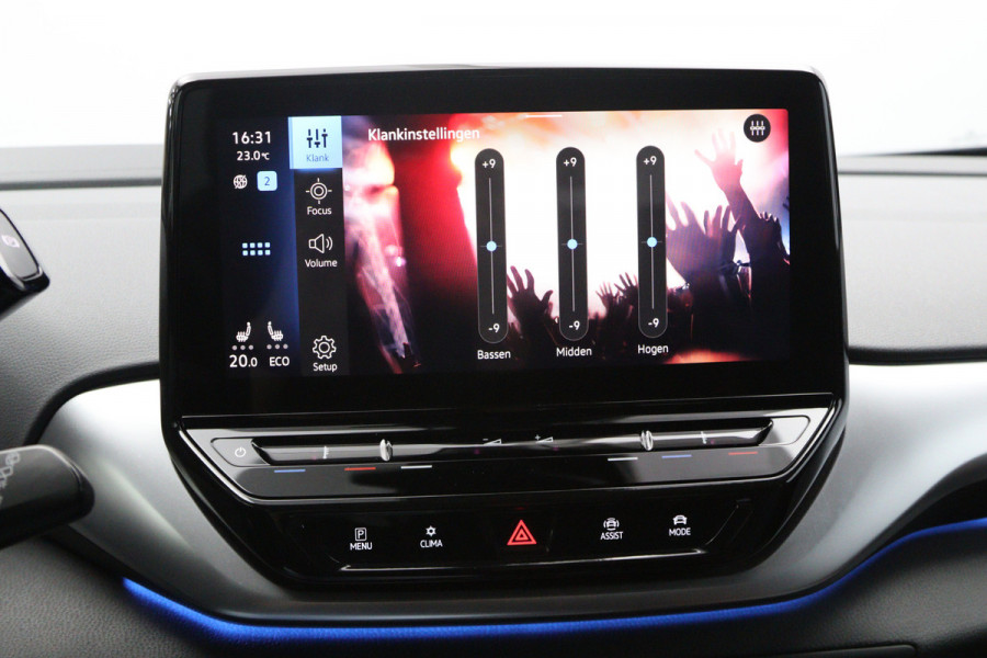 Volkswagen ID.4 First 77 kWh 204 PK, SOH 90 %, Trekhaak, LED, Leder-Alcantara, Carplay, 360 Camera