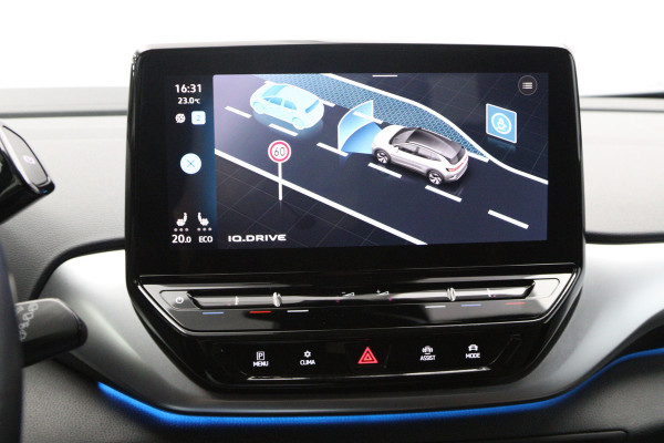 Volkswagen ID.4 First 77 kWh 204 PK, SOH 90 %, Trekhaak, LED, Leder-Alcantara, Carplay, 360 Camera