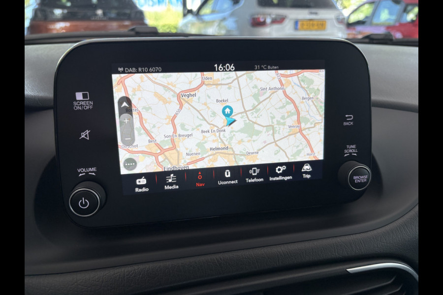 Fiat Tipo Stationwagon 1.0 City Life Achteruitrijcamera - Airco - Apple carplay - Parkeersensoren - Dakrails - Stoelverwarming - Bluetooth - Cruise control - Elektrische ramen - Stuur multifunctioneel - Led verlichting - Licht m