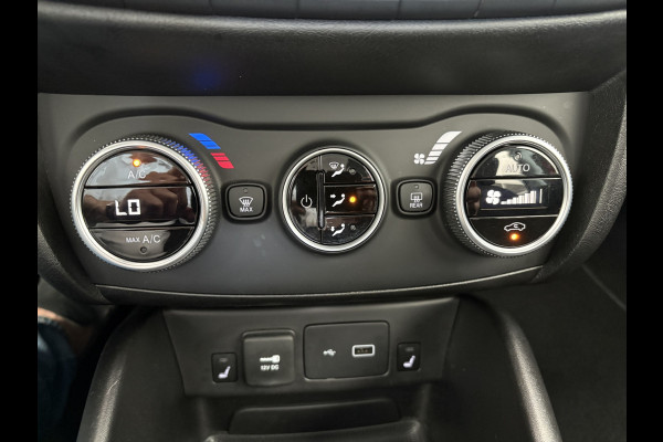 Fiat Tipo Stationwagon 1.0 City Life Achteruitrijcamera - Airco - Apple carplay - Parkeersensoren - Dakrails - Stoelverwarming - Bluetooth - Cruise control - Elektrische ramen - Stuur multifunctioneel - Led verlichting - Licht m